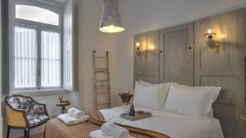 Design Double Room | Peralatan tempat tidur hipoalergenik, busa memori, Wi-fi percuma