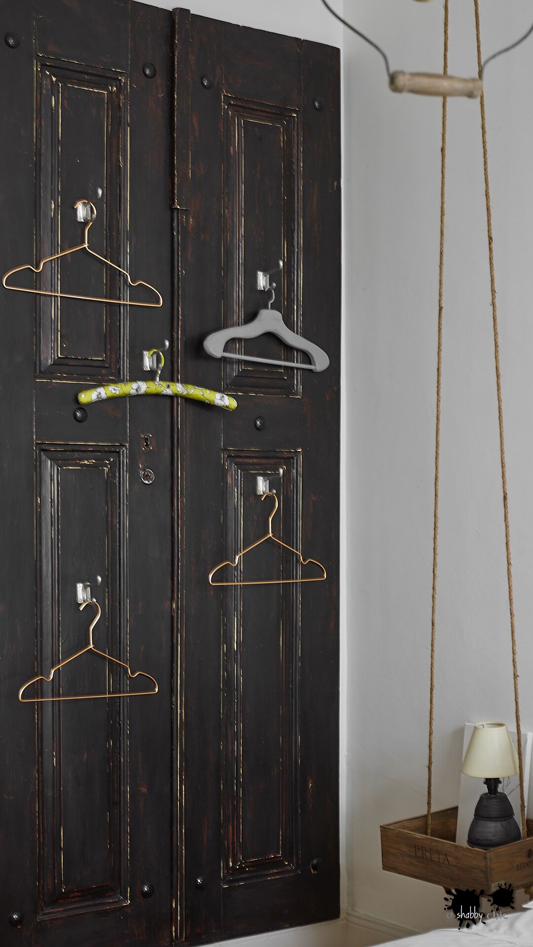 Hypo-allergenic bedding, memory-foam beds, free WiFi, bed sheets