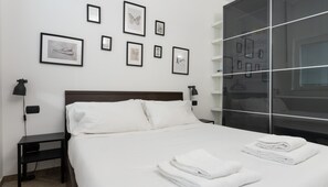 Apartment (1 Bedroom) | 1 bedroom, Egyptian cotton sheets, premium bedding, iron/ironing board - Italianway - Giovanni Amadeo 48 (Milan)
