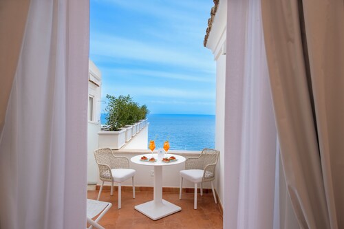 Villa Francesco Luxury Suites