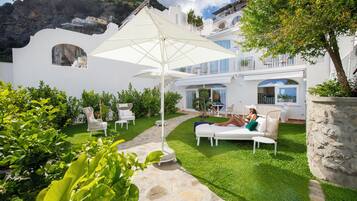 Junior Suite (Liparlati) | Terrace/patio