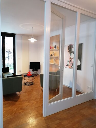 exklusive Ferienwohnung in Architekten Villa - nähe Theater