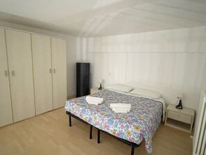 Lägenhet | 1 sovrum, skrivbord, strykjärn/strykbräda och gratis wi-fi