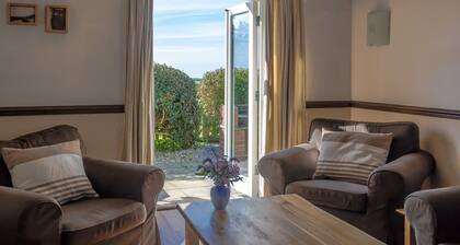 The Milking Parlour, shared hot tub and sauna