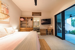 3 habitaciones, escritorio, tabla de planchar con plancha y wifi gratis