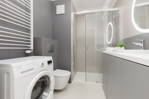 ฝักบัว, ผ้าเช็ดตัว