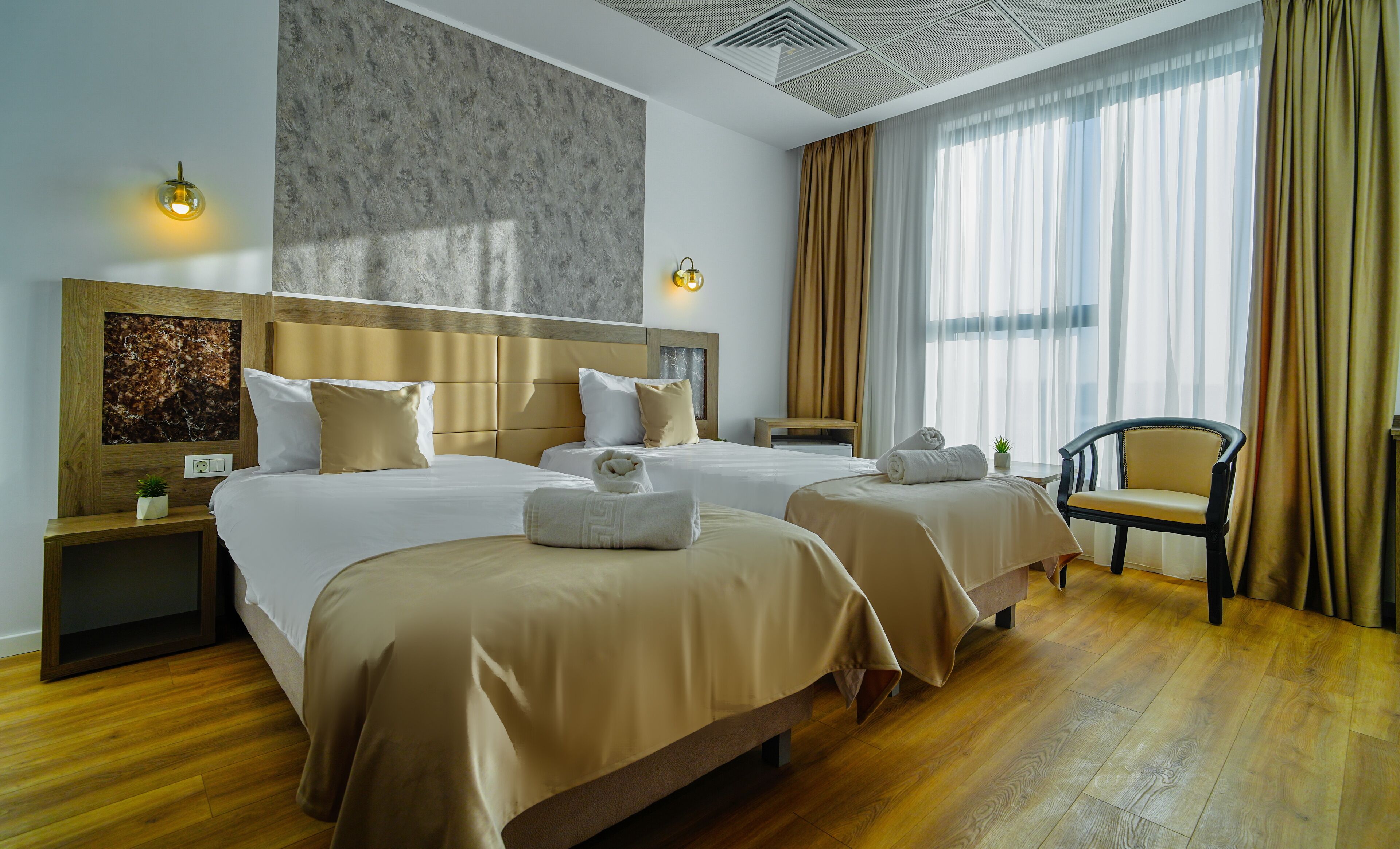 Photo - Sir Fundeni Hotel