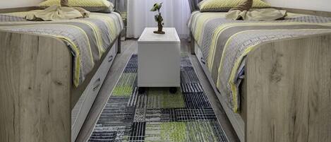 2 bedrooms, WiFi, bed sheets