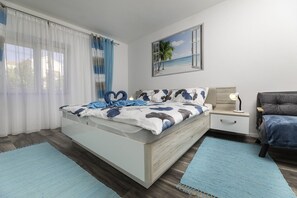 2 bedrooms, WiFi, bed sheets - Apartment in the old part of Baška. (Baska)
