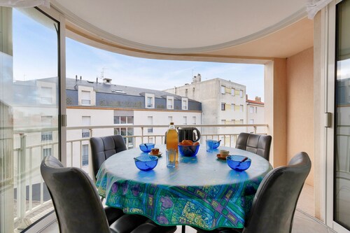 450m from the seafront - cosy apartment for 4