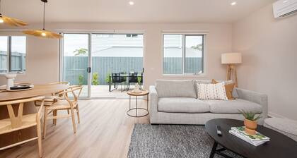 Surrey Sunset Sanctuary in McCrae