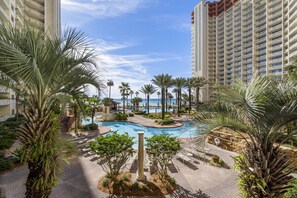 屋内プール、温水プール