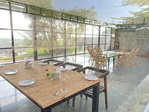 Outdoor dining