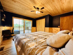 2 Schlafzimmer, Schreibtisch, kostenloses WLAN, Bettwäsche