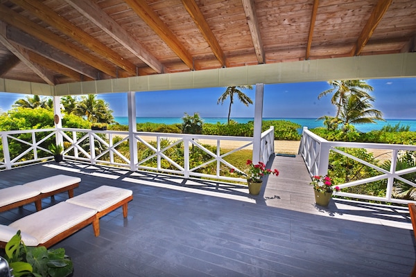 • Day trips from Marsh Harbour, Great Guana Cay