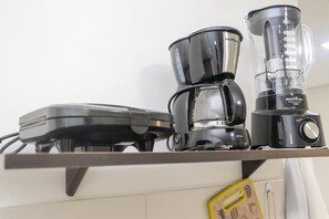 Kaffee und/oder Kaffeemaschine