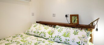 1 bedroom accommodation in East Ilsley