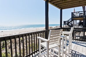 Property grounds - Ocean Reef 4-B1, Oceanfront Condo in Emerald Isle, NC! (Emerald Isle)