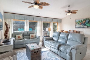 Smart TV, DVD player