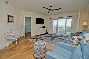 Smart TV - Olde Towne Yacht Club 715, Soundfront Condo in Beaufort, NC! (Beaufort)