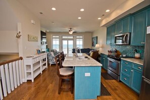 Fridge, microwave, oven, dishwasher - Palm Cottage II At The Grove, Oceanfront House in Atlantic Beach, NC! (Atlantic Beach)