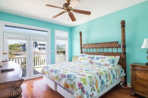 7 bedrooms, iron/ironing board, WiFi - Park Place, Oceanfront House in Emerald Isle, NC! (Emerald Isle)