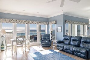 Peis, videospill, fotballspill og bordtennis