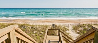 Pelican's Roost, Oceanfront House in Pine Knoll Shores, NC!