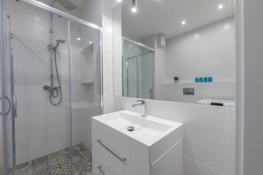 Bathroom - Harmony Deluxe by 3City Rentals (Gdansk)