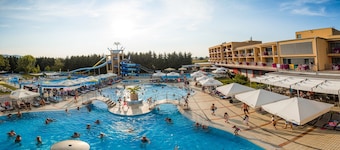 Three Bedroom Apartment Vita near Terme Paradiso