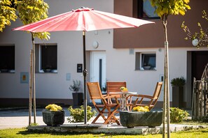 Outdoor dining - Cosy Studio for two near Terme Čatež (Brežice)