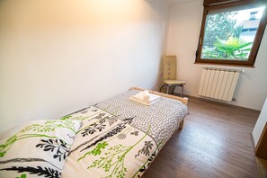 3 Schlafzimmer, Bügeleisen/Bügelbrett, Internetzugang, Bettwäsche