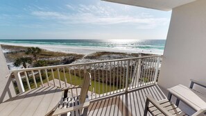 Property grounds - DOTG 505 is a gorgeous 2 BR Gulf Front within a small complex to beat the crowds (Destin)