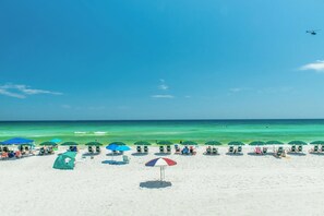 On the beach - DOTG 505 is a gorgeous 2 BR Gulf Front within a small complex to beat the crowds (Destin)