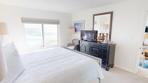 2 bedrooms, iron/ironing board, free WiFi, bed sheets - DOTG 505 is a gorgeous 2 BR Gulf Front within a small complex to beat the crowds (Destin)