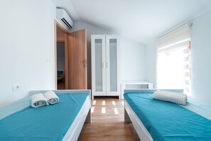 3 Schlafzimmer, Bügeleisen/Bügelbrett, Internetzugang, Bettwäsche