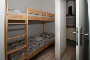 2 bedrooms, iron/ironing board, Internet, bed sheets - Apartment Nana - Two bedroom apartment (Piran)