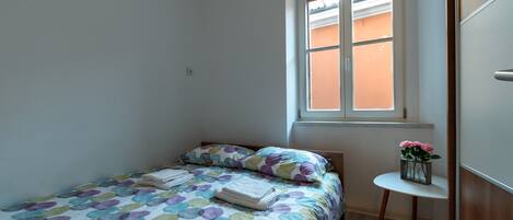 2 sovrum, strykjärn/strykbräda, internet och sängkläder