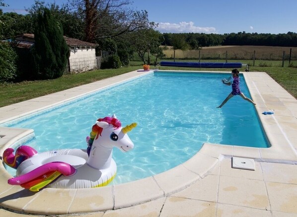 Outdoor pool, a heated pool - La Bigorre Farmhouse - family friendly, heated pool, 30 mins to gorgeous beaches (Saint-Germain-du-Seudre)