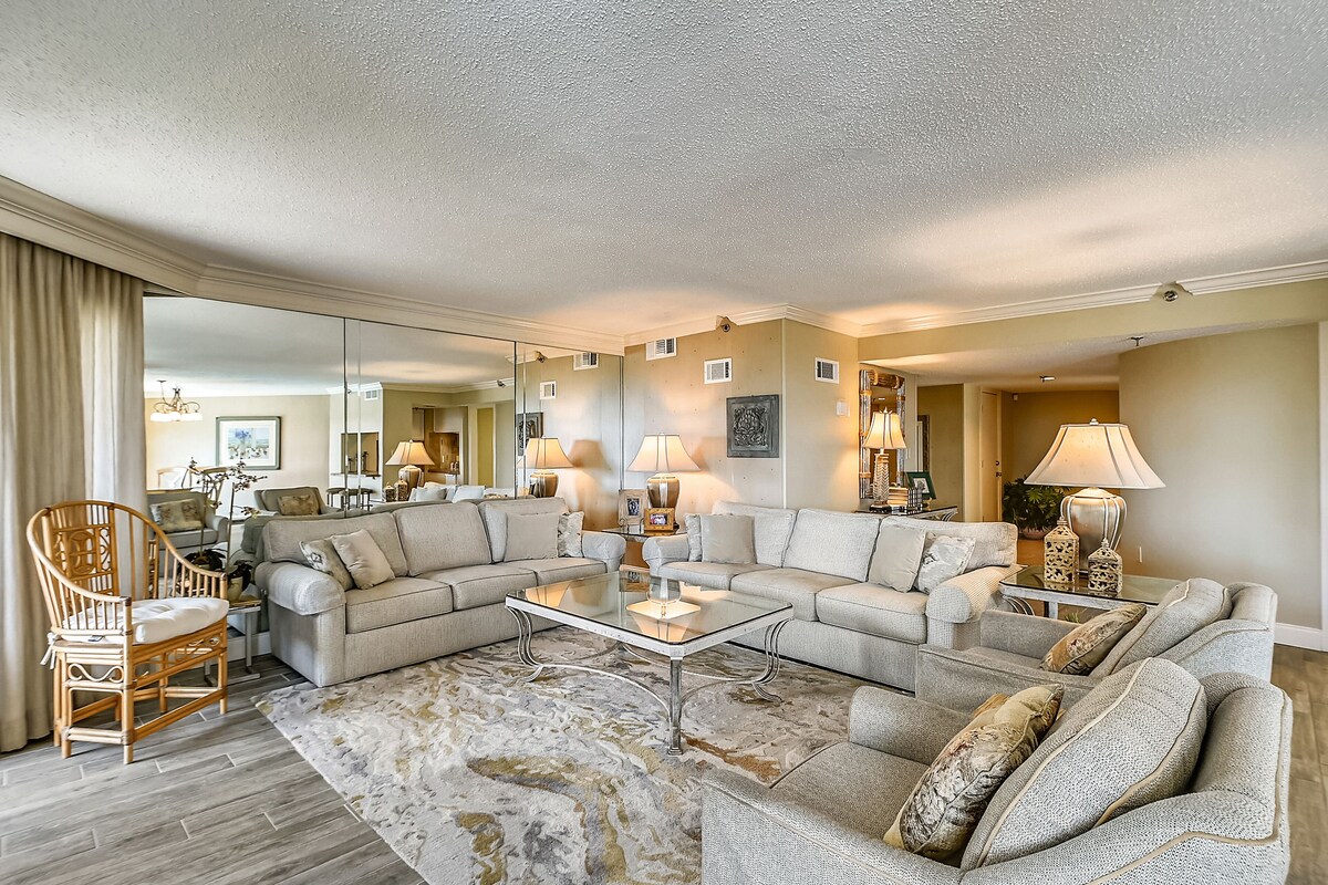 Photo 2 of Inlet Reef 109 is a gulf front 3 BR sleeps 8