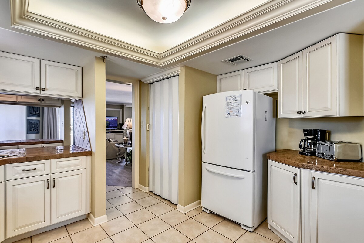 Photo 10 of Inlet Reef 109 is a gulf front 3 BR sleeps 8
