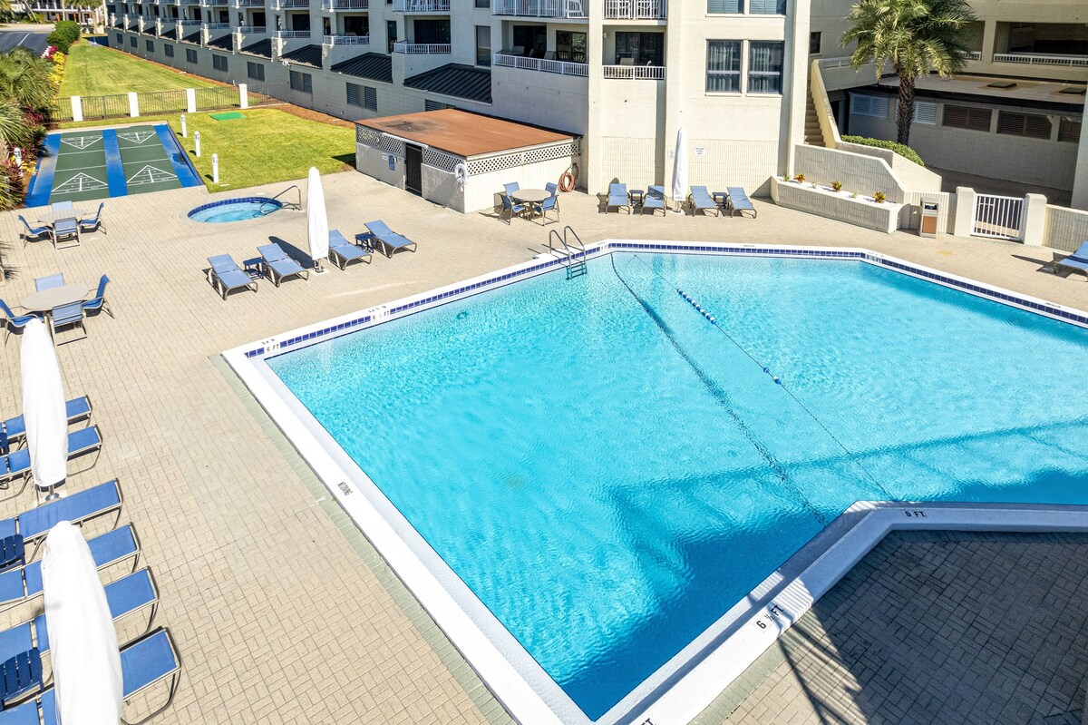 Photo 60 of IR 210 is a 2 BR Gulf View Pet Friendly condo with Washer/Dryer