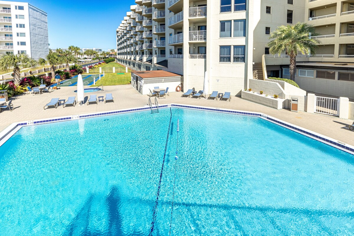 Photo 69 of IR 210 is a 2 BR Gulf View Pet Friendly condo with Washer/Dryer