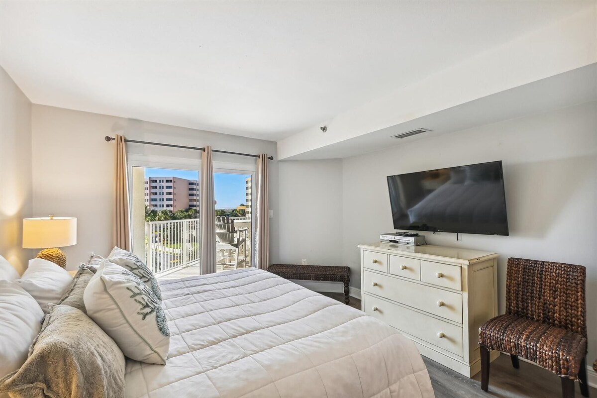 Photo 31 of IR 210 is a 2 BR Gulf View Pet Friendly condo with Washer/Dryer