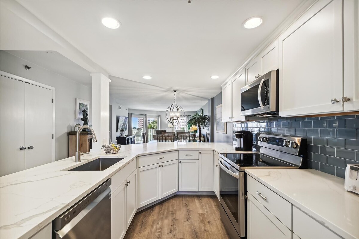 Photo 12 of IR 210 is a 2 BR Gulf View Pet Friendly condo with Washer/Dryer