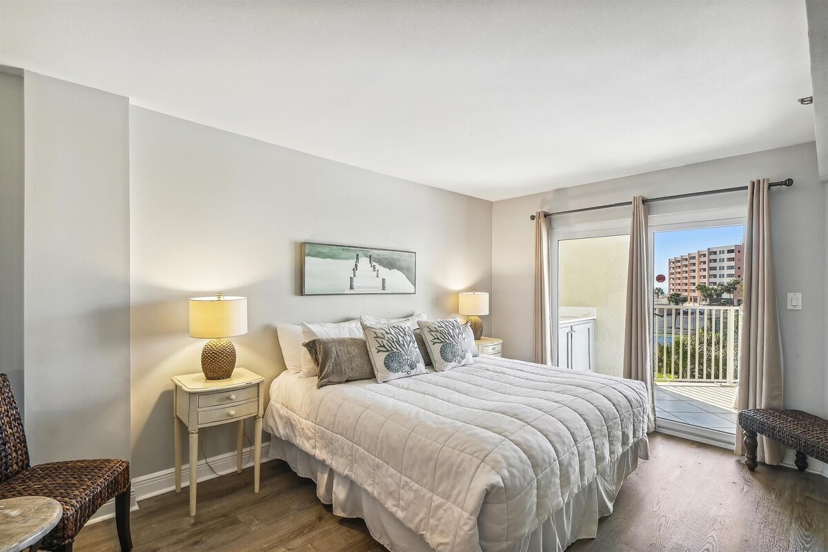 Photo 28 of IR 210 is a 2 BR Gulf View Pet Friendly condo with Washer/Dryer