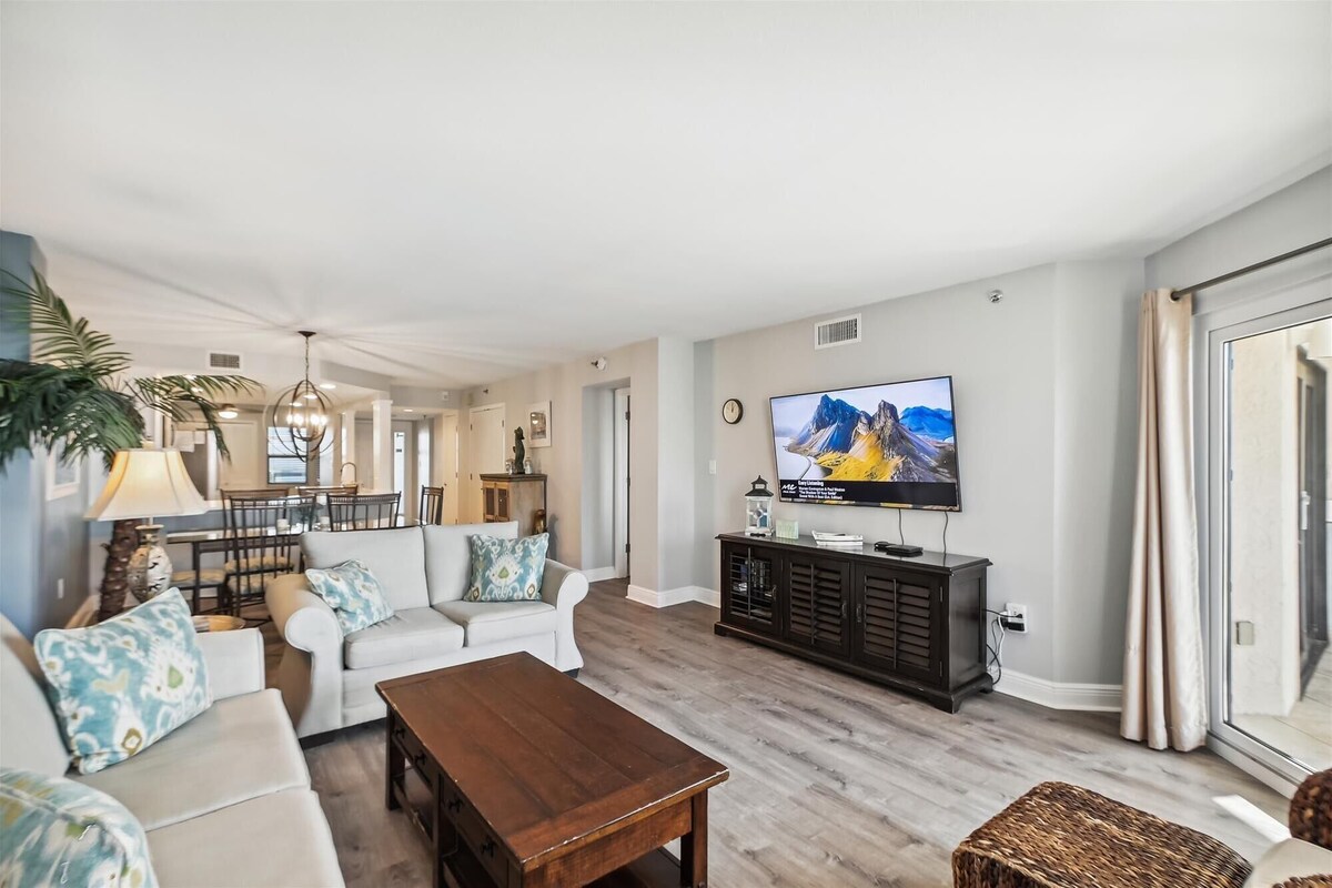 Photo 8 of IR 210 is a 2 BR Gulf View Pet Friendly condo with Washer/Dryer