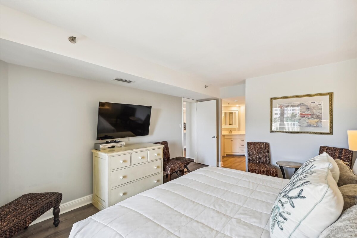 Photo 30 of IR 210 is a 2 BR Gulf View Pet Friendly condo with Washer/Dryer