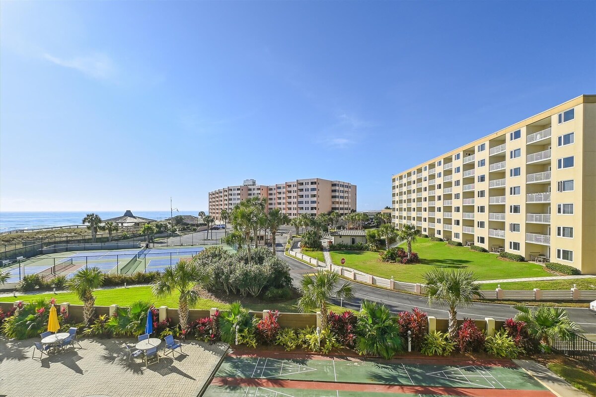 Photo 34 of IR 210 is a 2 BR Gulf View Pet Friendly condo with Washer/Dryer