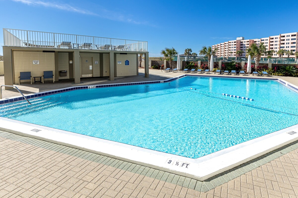 Photo 71 of IR 217 2 BR with Sunset Views sits beachside with easy access